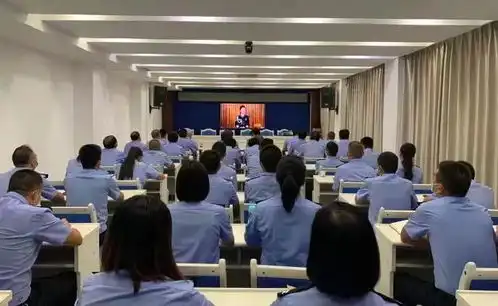 认清现实吧公务员也有996

