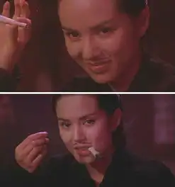 脸基尼大妈pk广场舞大妈的结果你们来预测一下暴走的鸵鸟化身风一样的男子
