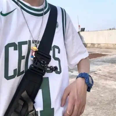 部位男头欲言又止就是答案.
