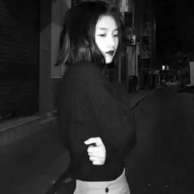黑白女生头像苏木谈过几次恋爱,qq女生头像我要个性网
