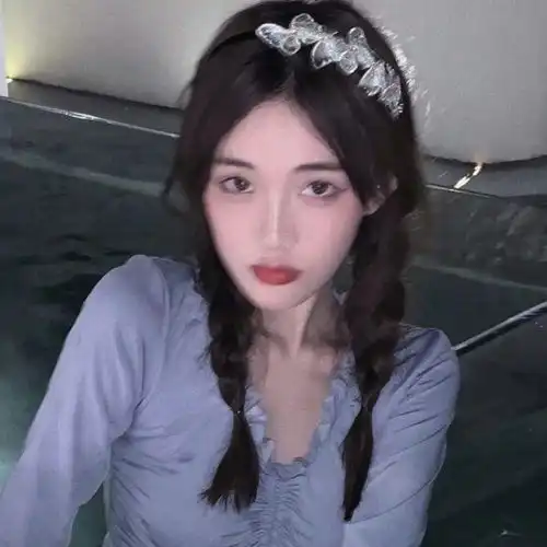 2020.12.7精致女生头像

