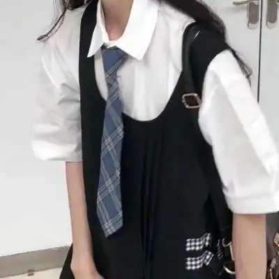 头像要干净,文案也要温柔
