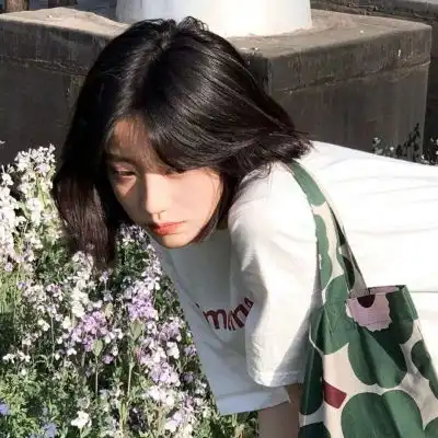 高清好看的唯美女生治愈系头像图片
