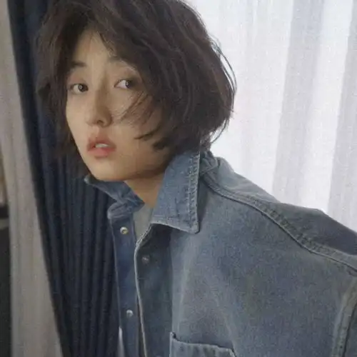 张子枫头像妹妹好乖巧呀
