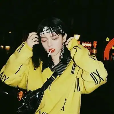 社会头像女,最近很火的社会头像女
