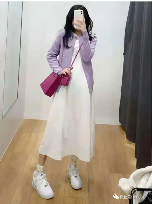 秋天连衣裙搭什么外套好看
