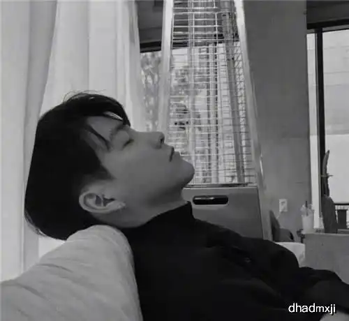 水瓶座到底为什么这么渣为什么被伤害之后还会继续爱ta
