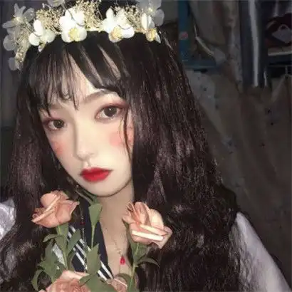 2020高冷女生微信头像,新的一年发布不同的女头
