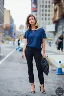 长裙就是为腿粗的人存在的啊
