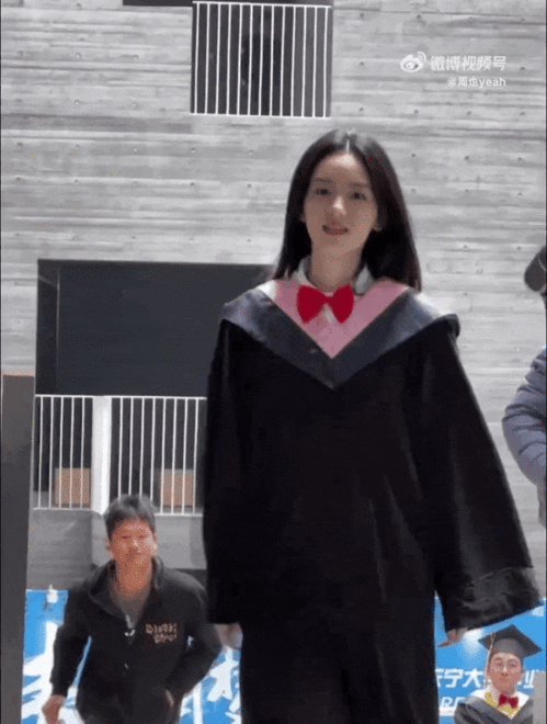 今年红毯,没人能美过她
