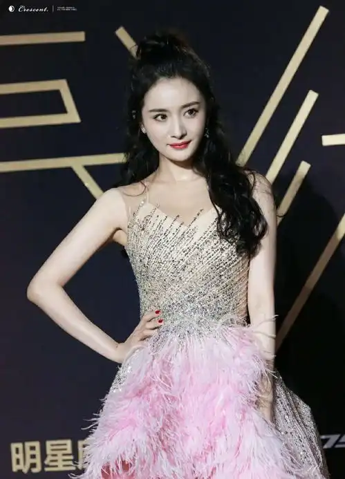 撞衫不可怕,谁丑谁尴尬一起来盘点明星们的撞衫时刻
