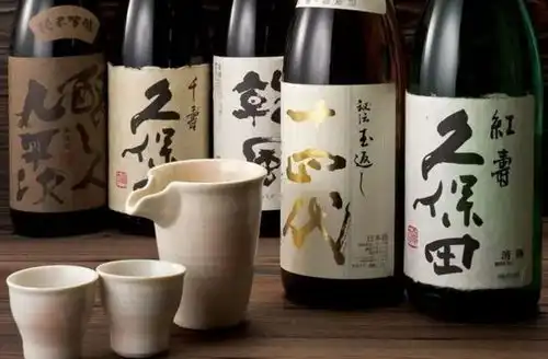 大批日本游客涌入我国,表明为了欣赏美景,实则是为了我国白酒
