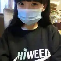 qq戴口罩女生头像
