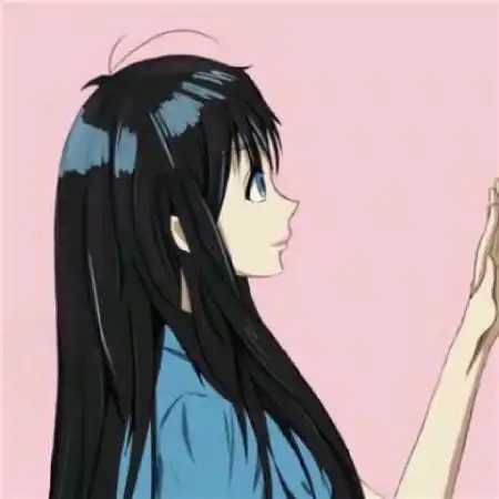 好看的卡通情侣头像每个人心里都装着别人
