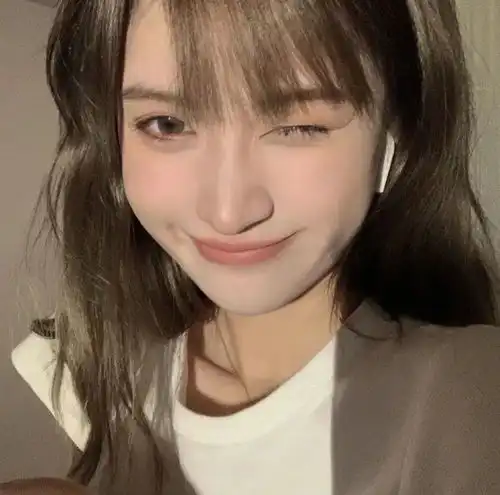 俏皮可爱的女生头像收藏啦

