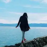 微信海边看海背影头像微信头像图片大全
