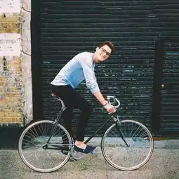 头像你是我青春最美的遇见也是我青春最惨的离别

