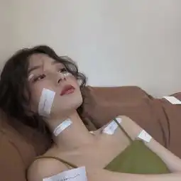 ins女生头像你是我患得患失的梦,我是你可有可无的人
