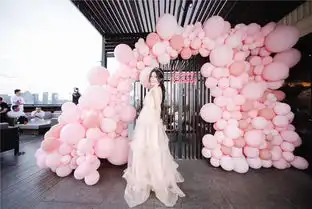 泪痣美人汤晶媚过32岁生日,穿粉色公主裙,满满的少女心
