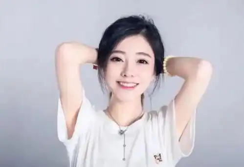 女星素颜什么模样第一位犹如十八岁少女,第二位更厉害了
