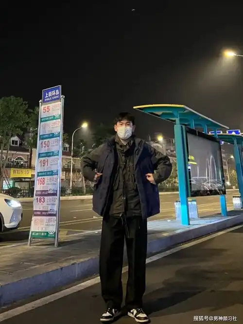 微胖男生是个宝,因为他们可以撑住很多好看的衣服啊
