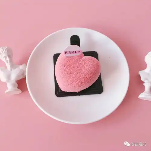 美哭了,pinkup最新款圣诞甜品口味俘获万颗少女心,霸屏朋友圈
