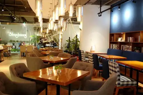 成都川菜店装修要点卓巧成都餐饮店装修风格
