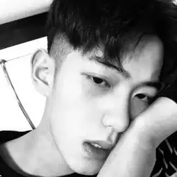 男生个性黑白的个人伤感孤独头像精选
