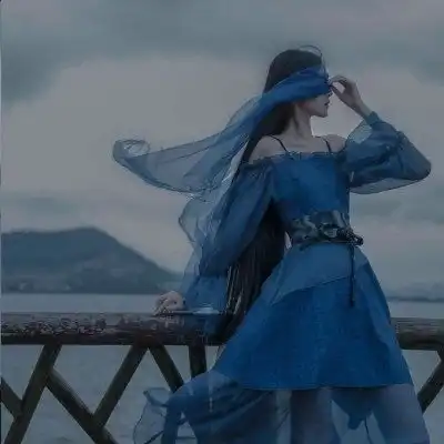 女头蓝色.微丧.我们笑着说再见,却深知再见遥遥无期
