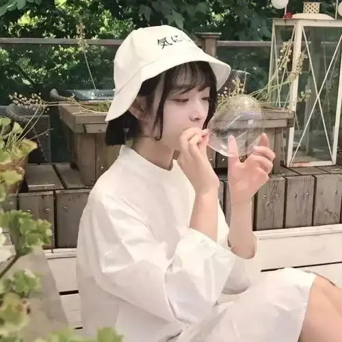 头像壁纸别爱太满,物极必反
