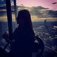 非主流qq头像女生背影
