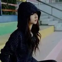 这个女生的衣服哪里买的到要怎么搜

