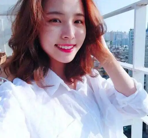 脸上有这几个标志的女生,升入大学后就是校花级别想不美都很难
