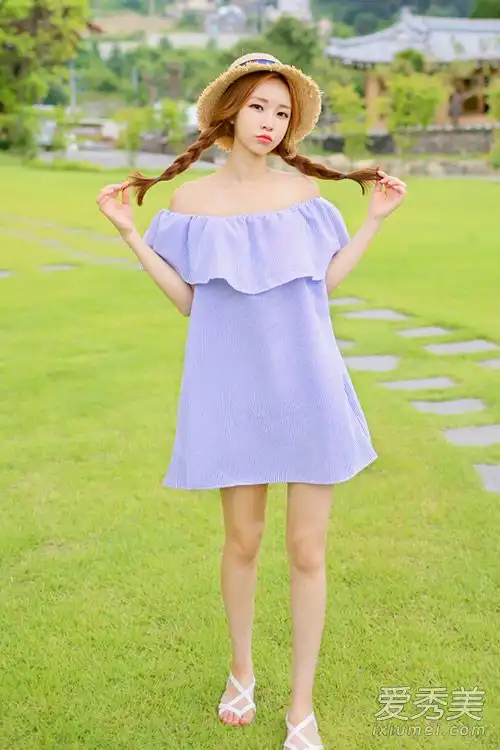 推荐新的齐肩长裙穿甜美性感的衣服
