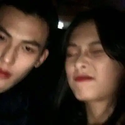 抖音最火的情侣头像最新款一千米时挂你照片
