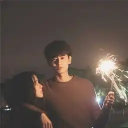 暗色系情头
