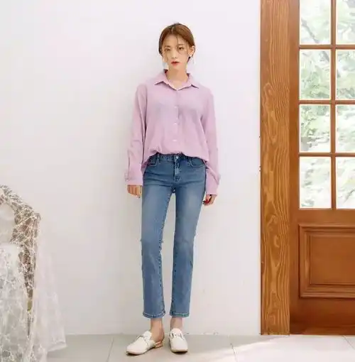 偏爱纯色系衬衫的慵懒style
