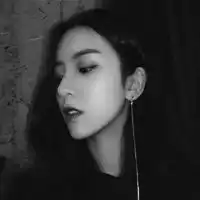 黑色qq头像女生霸气
