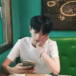 男生短发阳光帅气头像2019大全1g的大脑袋装了2g的烦恼
