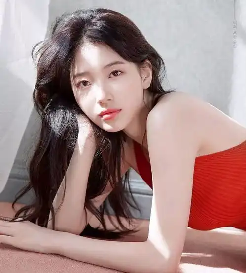 她的宝藏发型也太美了吧
