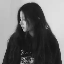 悲伤孤独微信名字简单气质女生
