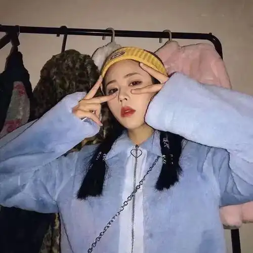 头像喜新厌旧不是病不断原谅的人才有病
