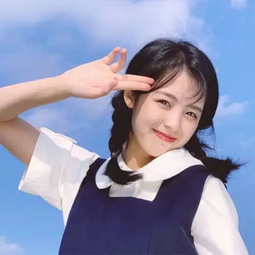 ins高质感女生头像
