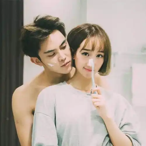 男人真的喜欢一个女人,都会有那些特征呢
