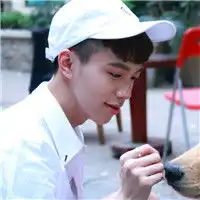 干净暖男魅力头像暖暖的魅力男生
