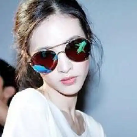 欧美女生头像ins风图片
