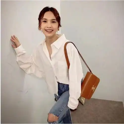 五一出游,这些穿搭能让你拍照更美更显眼
