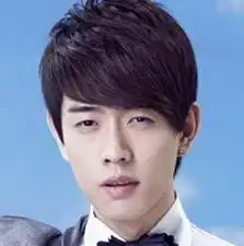 这是什么发型懂设计的看看
