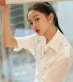 国民闺女关晓彤甜美写真,网友青春活力
