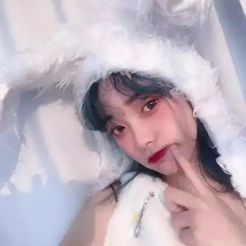 仙女系头像要么孤独要么庸俗
